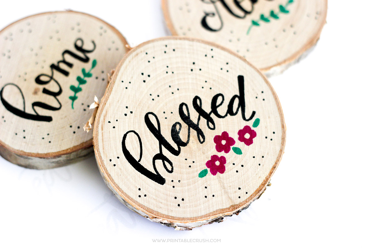 http://printablecrush.com/wp-content/uploads/2017/02/How-to-Make-Hand-Lettered-Wood-Coasters-6-copy.jpg