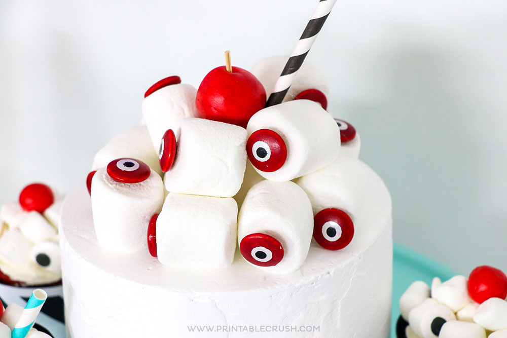 These Easy Halloween Party Treats are yummy and will give you more time to pay attention to your Halloween decor details.