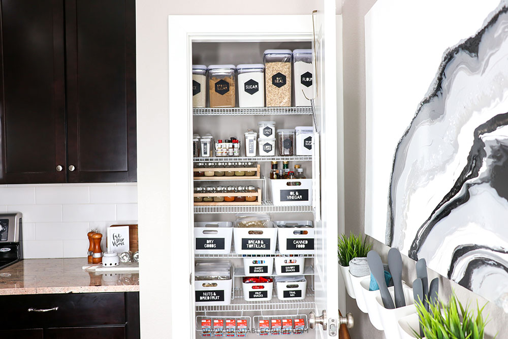Get your pantry organized with these FREE Modern Cricut Pantry Labels and organization tips!