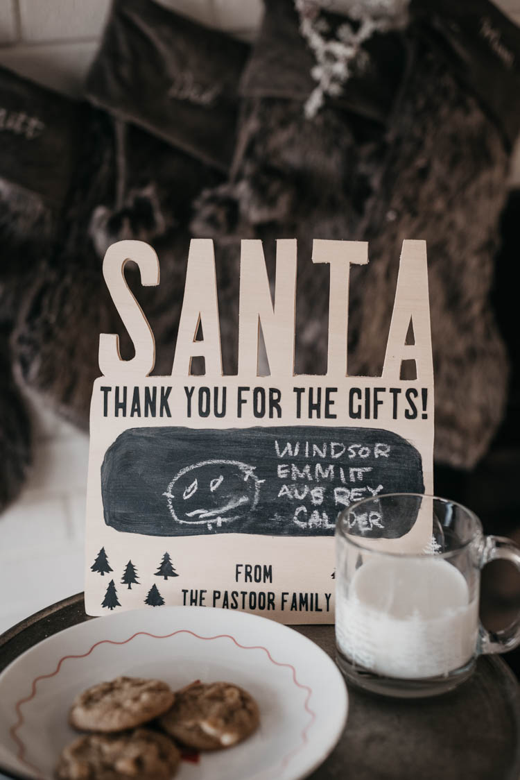 Cricut Santa Sign